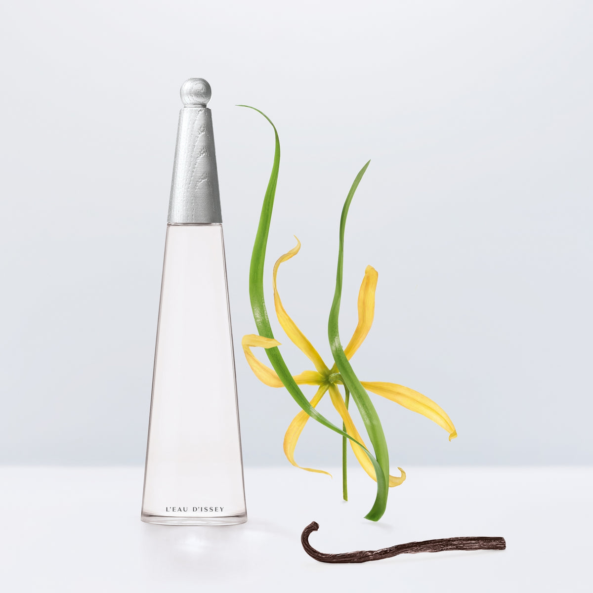 Issey Miyake L'Eau d'Issey Intense парфюмна вода, дамски аромат, флакон за многократно пълнене